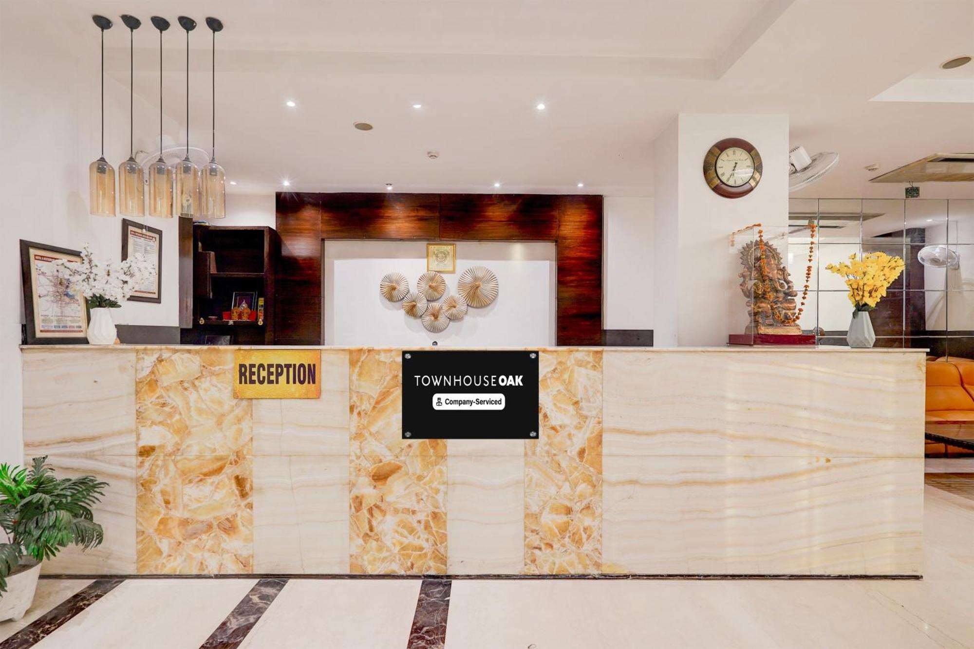 Townhouse Oak Agra Near Sultanganj Puliya Formerly Bb Grand Bagian luar foto