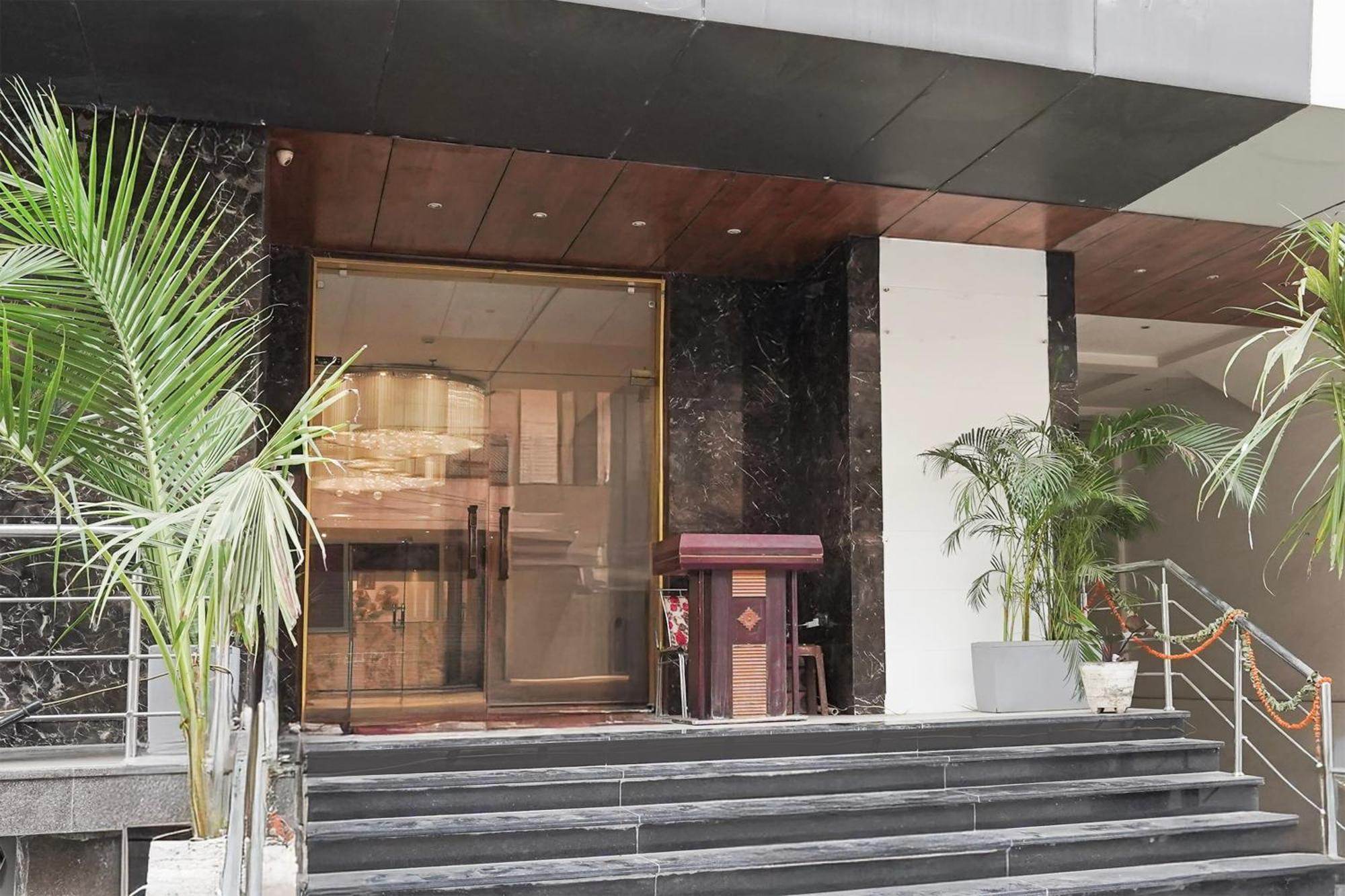 Townhouse Oak Agra Near Sultanganj Puliya Formerly Bb Grand Bagian luar foto