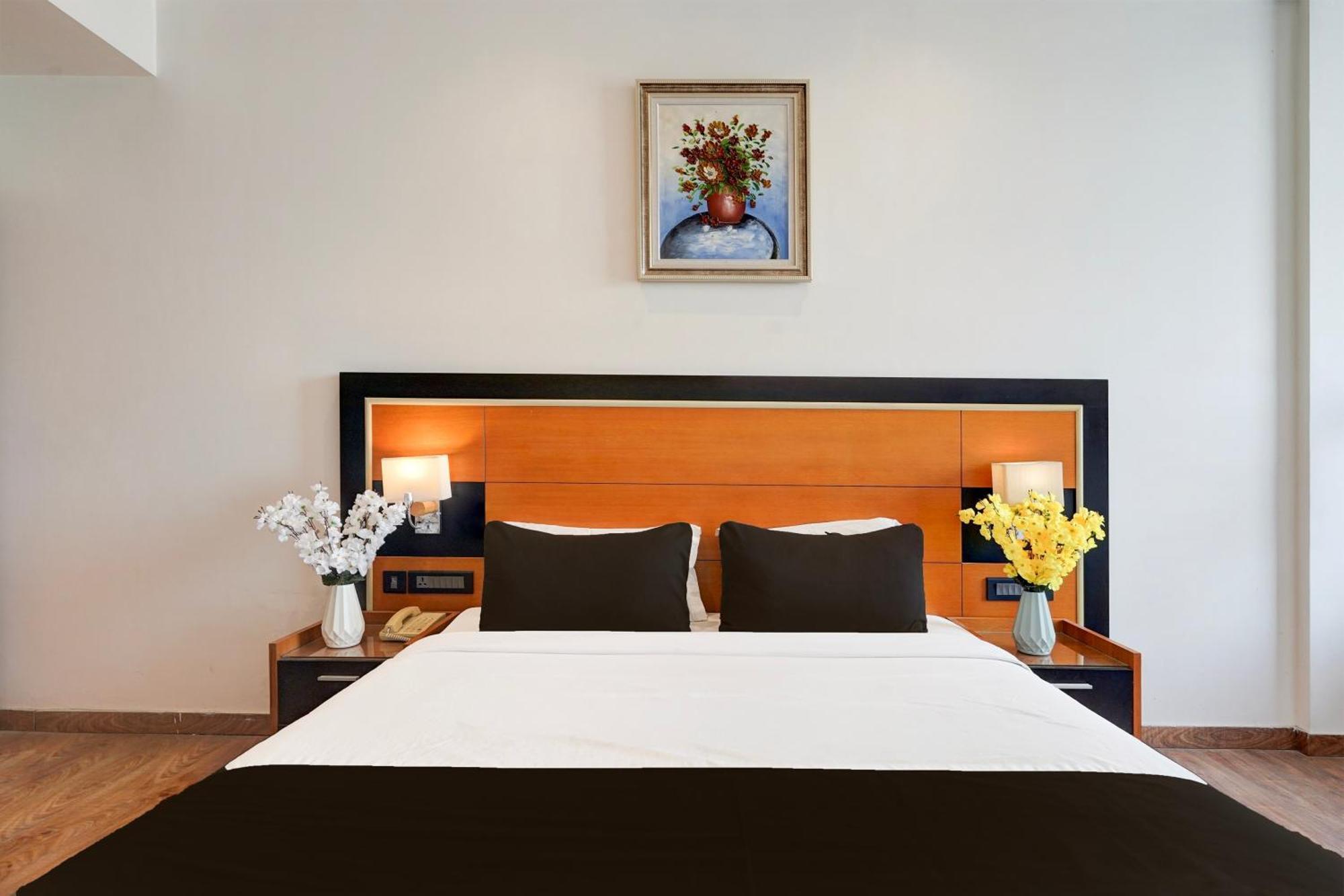 Townhouse Oak Agra Near Sultanganj Puliya Formerly Bb Grand Bagian luar foto