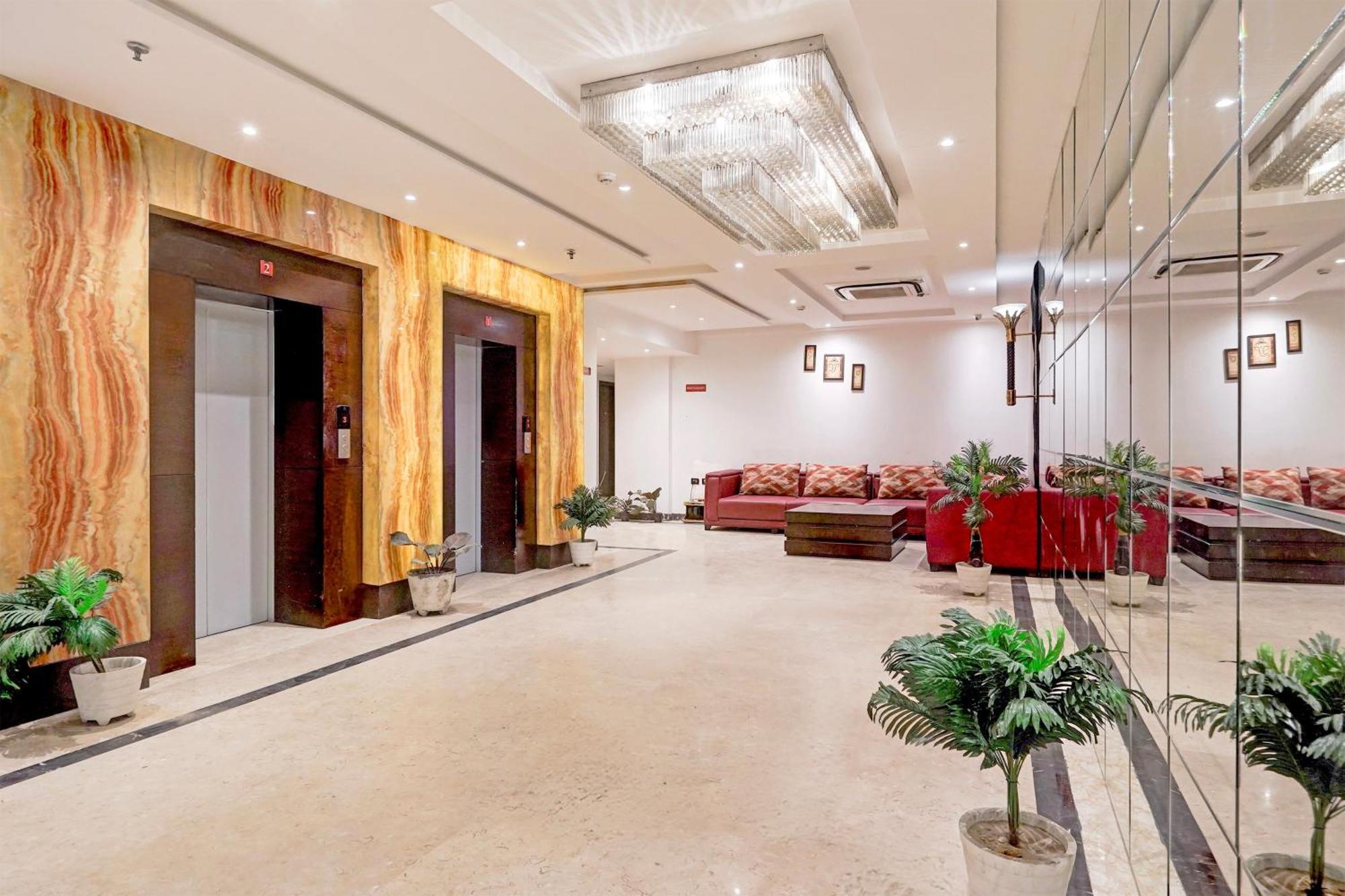Townhouse Oak Agra Near Sultanganj Puliya Formerly Bb Grand Bagian luar foto