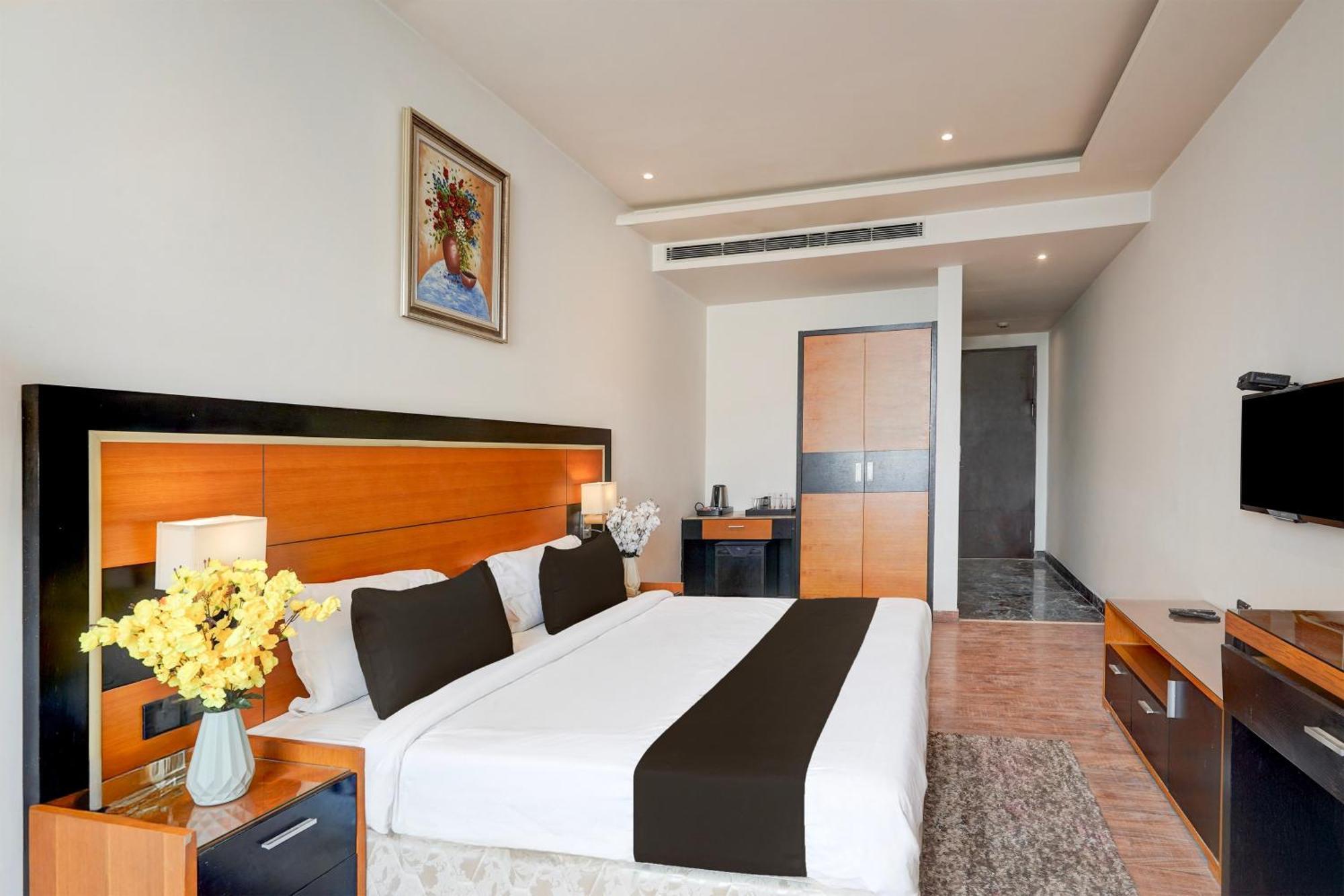 Townhouse Oak Agra Near Sultanganj Puliya Formerly Bb Grand Bagian luar foto