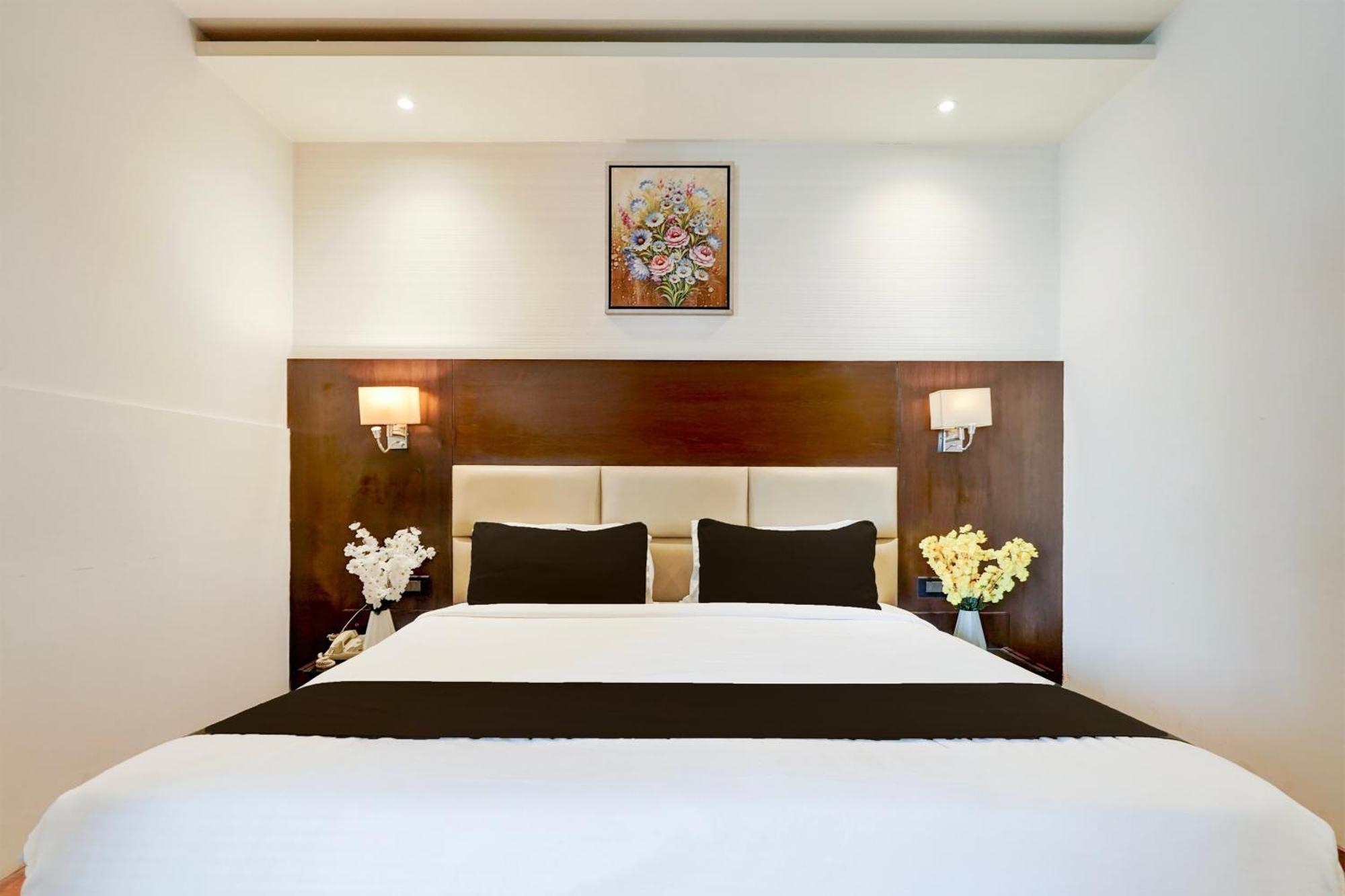 Townhouse Oak Agra Near Sultanganj Puliya Formerly Bb Grand Bagian luar foto