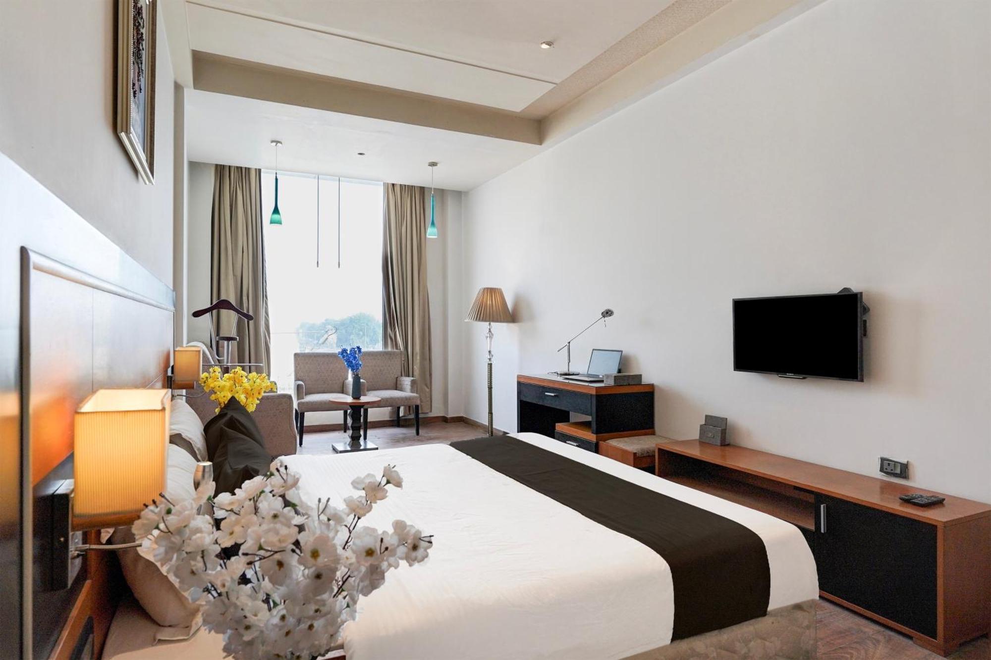 Townhouse Oak Agra Near Sultanganj Puliya Formerly Bb Grand Bagian luar foto
